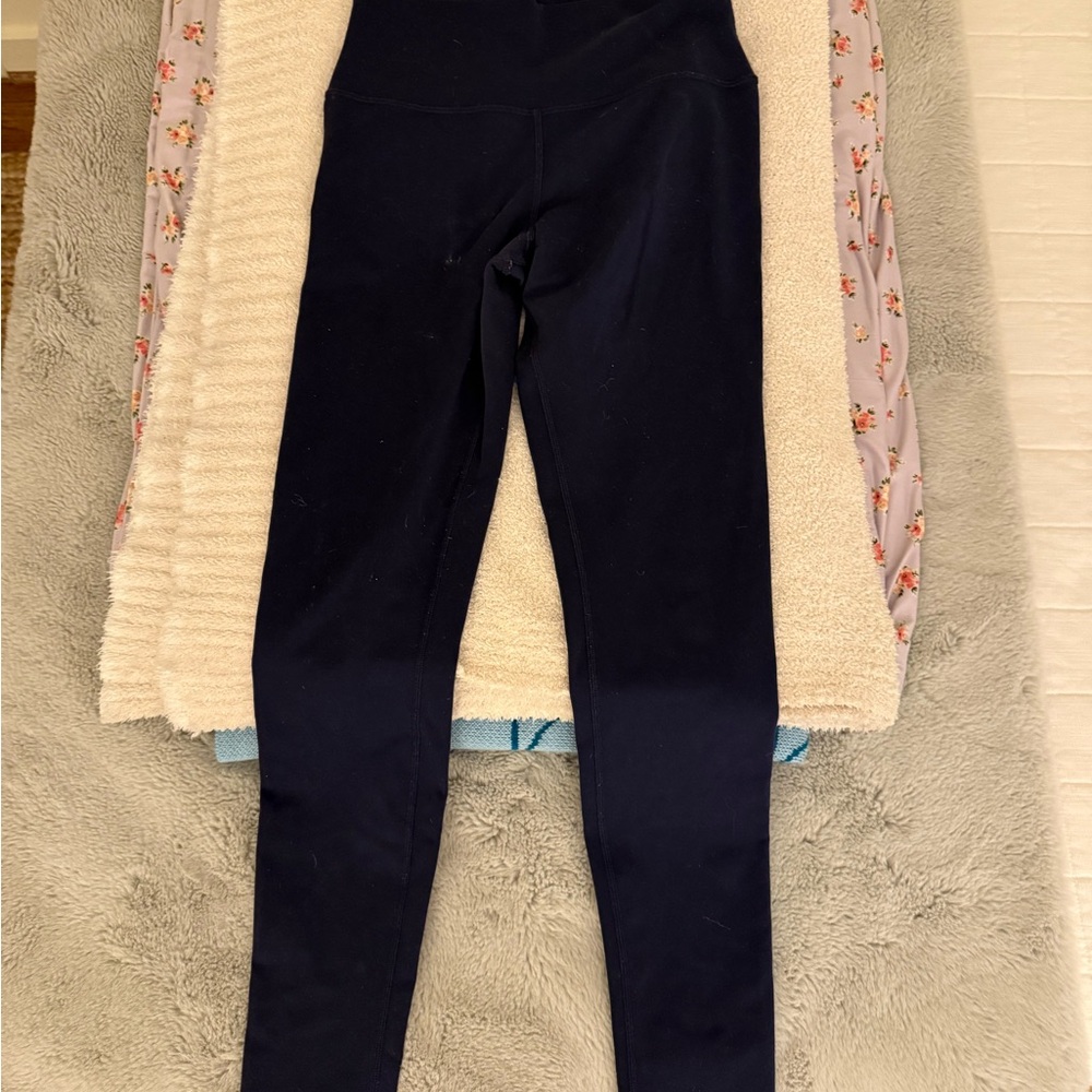 ALO Yoga Airbrush Navy Leggings medium